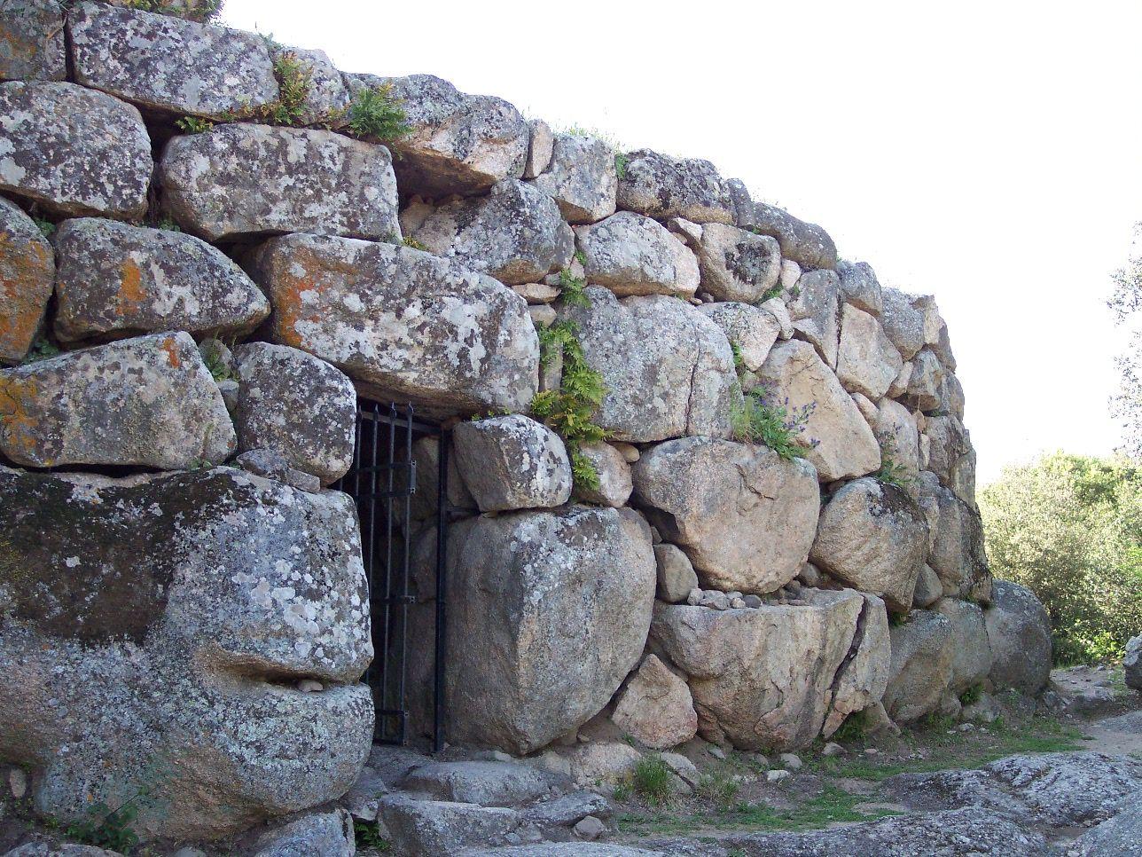 Nuraghe Maiori